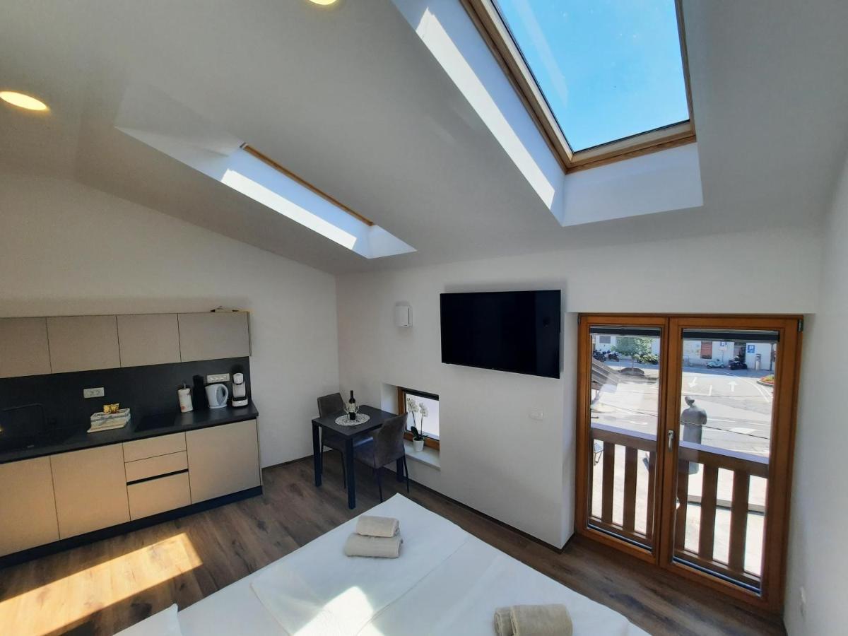 Apartments Hlapi With Spa Kobarid Extérieur photo