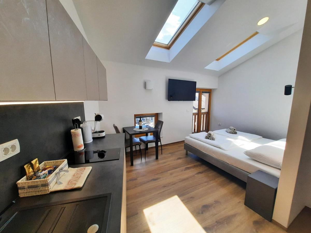 Apartments Hlapi With Spa Kobarid Extérieur photo