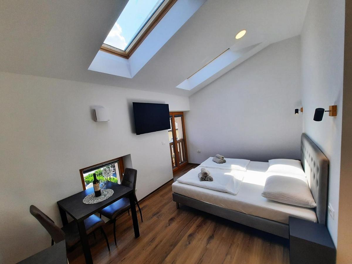 Apartments Hlapi With Spa Kobarid Extérieur photo