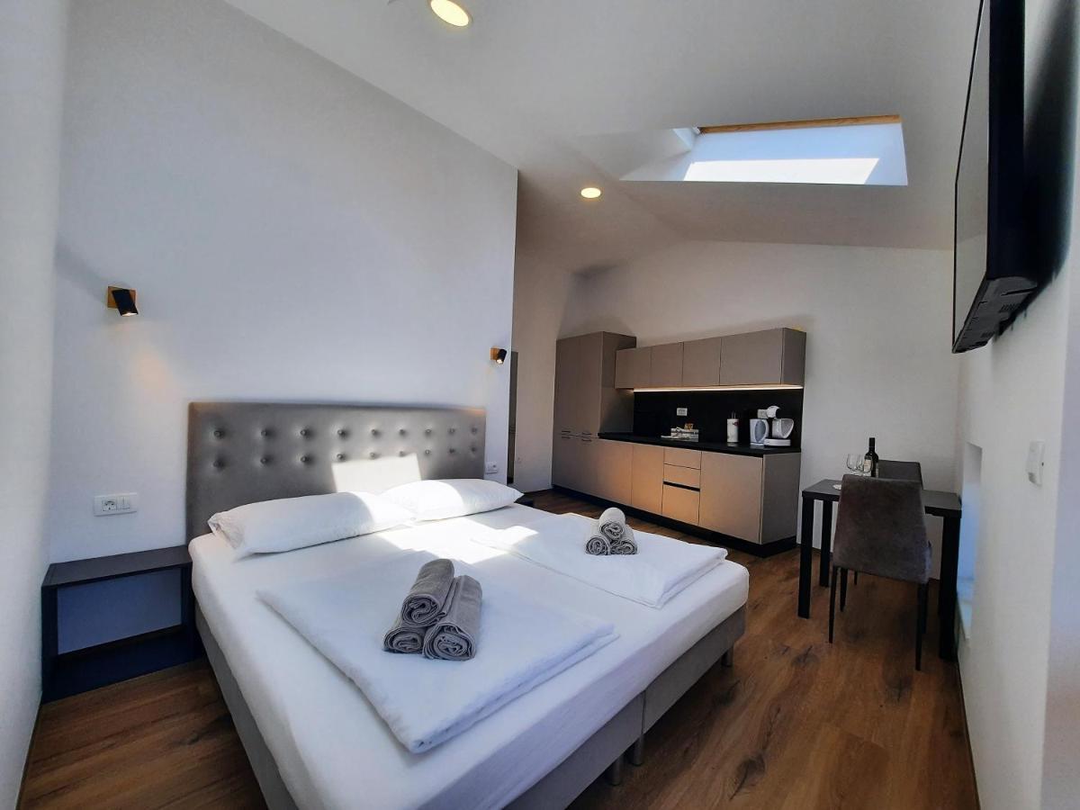 Apartments Hlapi With Spa Kobarid Extérieur photo
