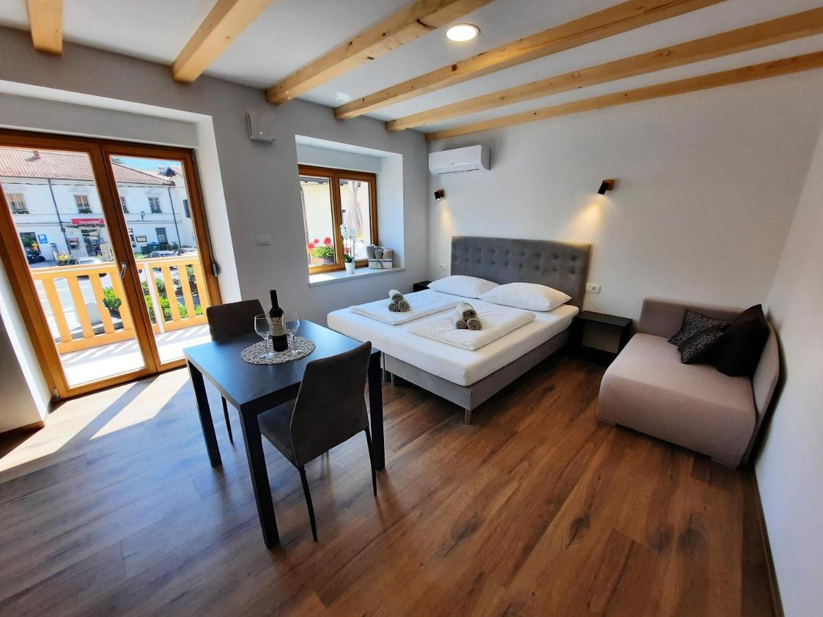Apartments Hlapi With Spa Kobarid Extérieur photo