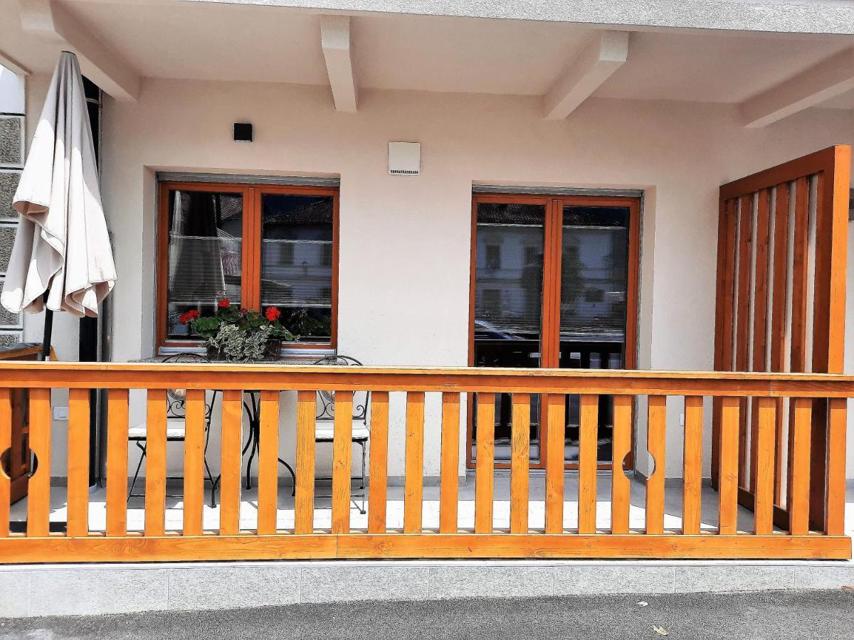 Apartments Hlapi With Spa Kobarid Extérieur photo