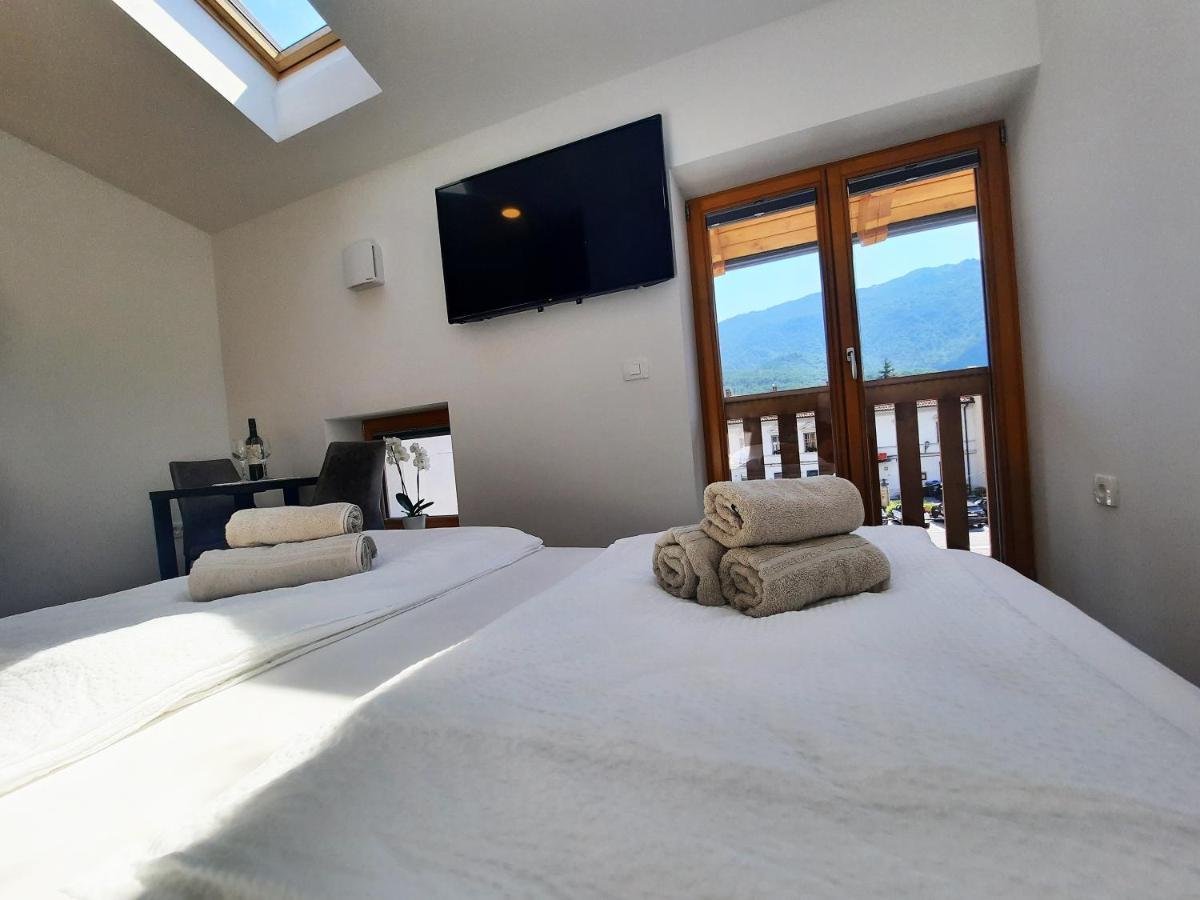 Apartments Hlapi With Spa Kobarid Extérieur photo